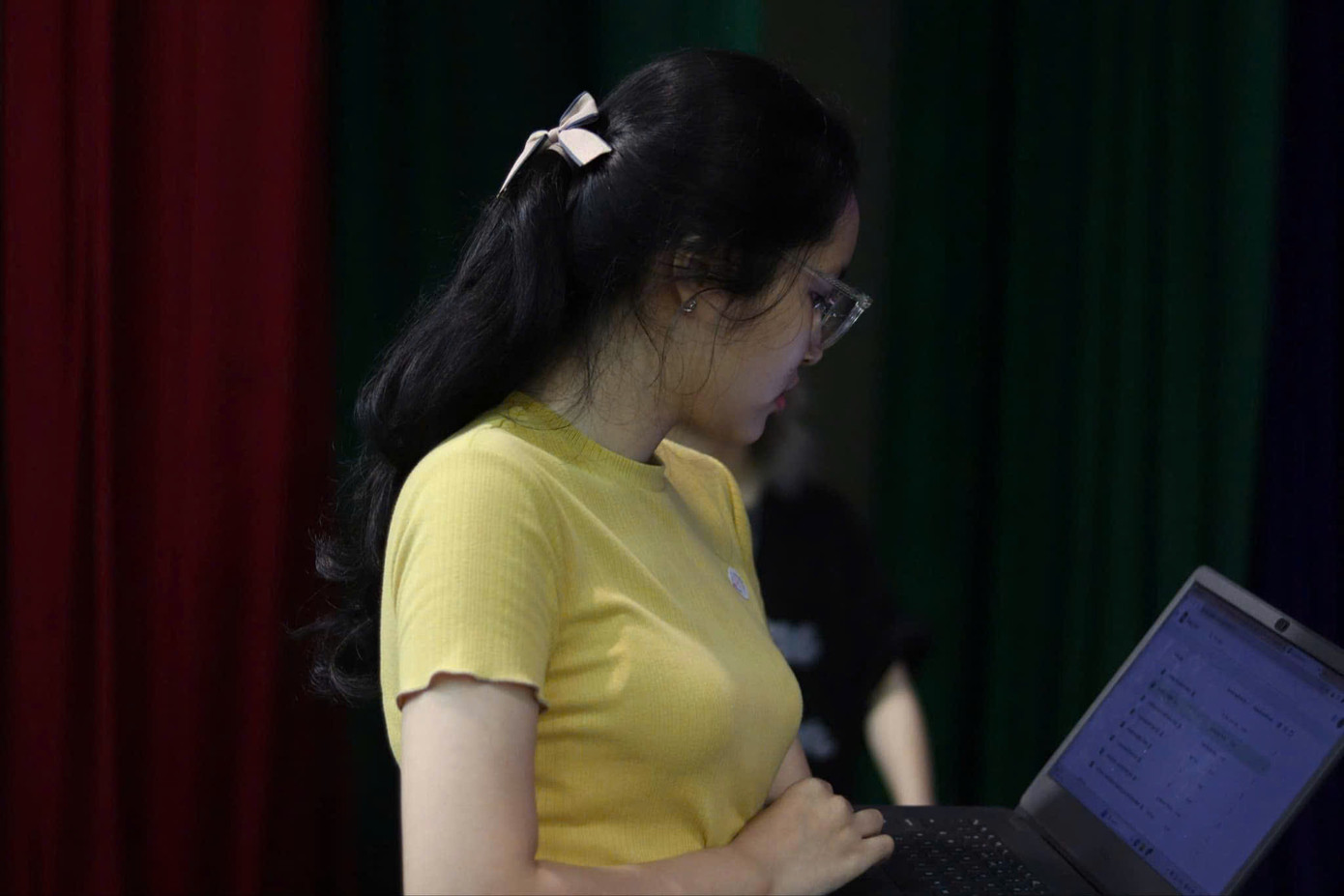 Hải Anh lựa chọn làm công việc tự do khi đang là sinh viên. Hải Anh lựa chọn làm công việc tự do khi đang là sinh viên.