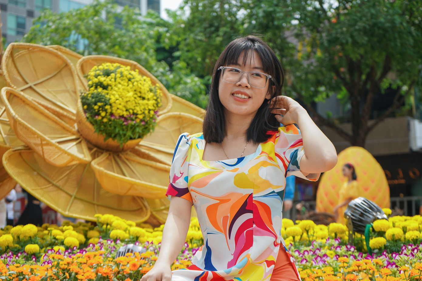 Năm nay, Đường hoa Nguyễn Huệ có nhiều đại cảnh ấn tượng, cũng như tiểu cảnh đa dạng, đã mang đến cảm nhận sâu sắc cho người dân và du khách tham quan.