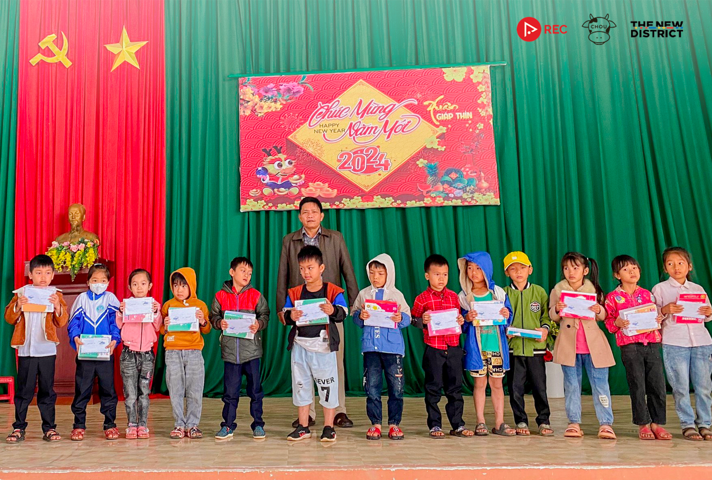 Ngoài ra, 'Sharing Is Caring' mùa 4 còn có hoạt động đấu giá các món đồ hiệu của chính Châu Bùi với số tiền tổng kết dự án đạt 71,393 triệu đồng. Ngoài ra, 'Sharing Is Caring' mùa 4 còn có hoạt động đấu giá các món đồ hiệu của chính Châu Bùi với số tiền tổng kết dự án đạt 71,393 triệu đồng.