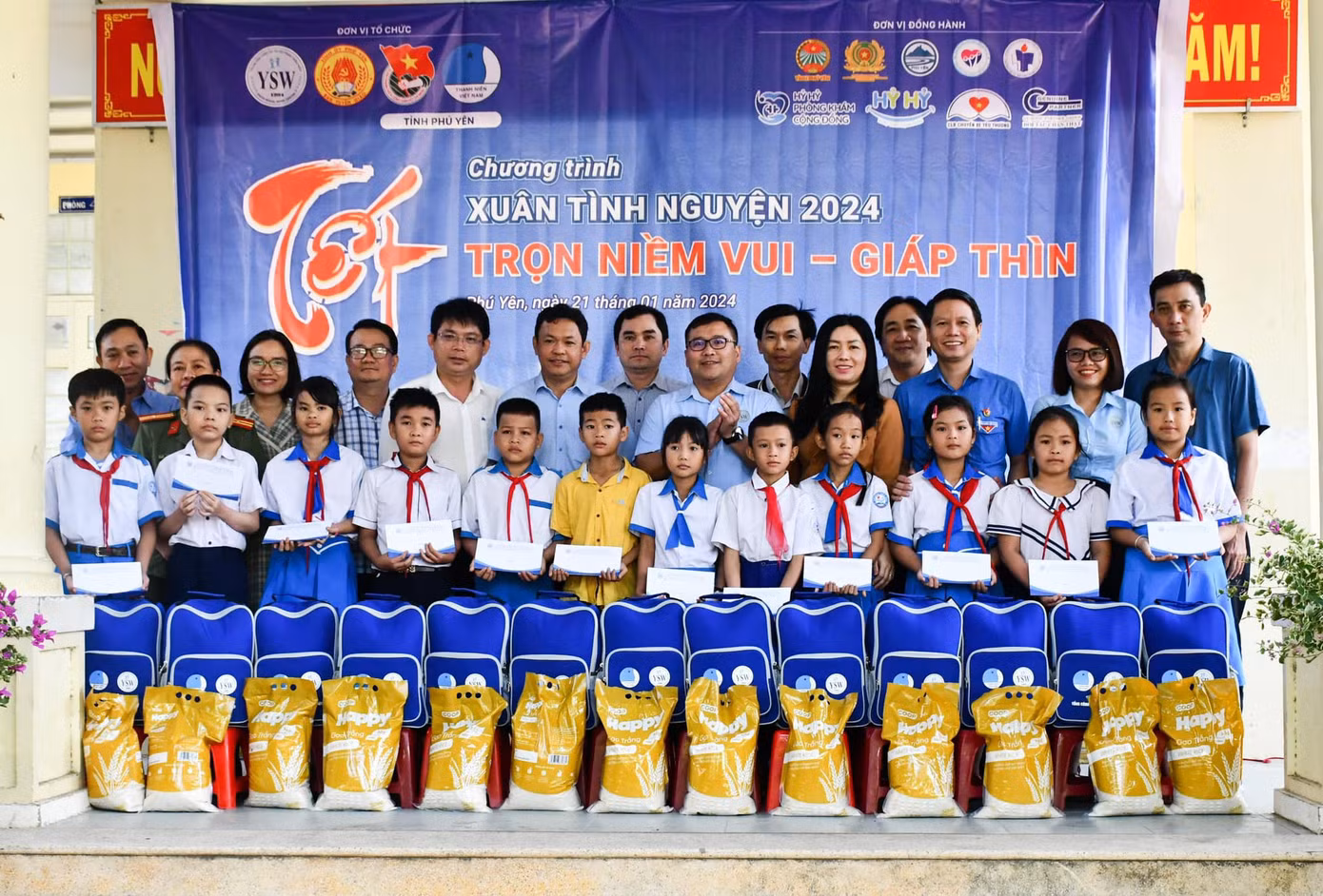 Năm 2024 đánh dấu tròn 30 năm thành lập, Trung tâm Công tác xã hội thanh thiếu niên đã tổ chức nhiều hoạt động an sinh xã hội, hướng đến việc chăm lo cho người dân, các em học sinh có hoàn cảnh khó khăn trên cả nước.