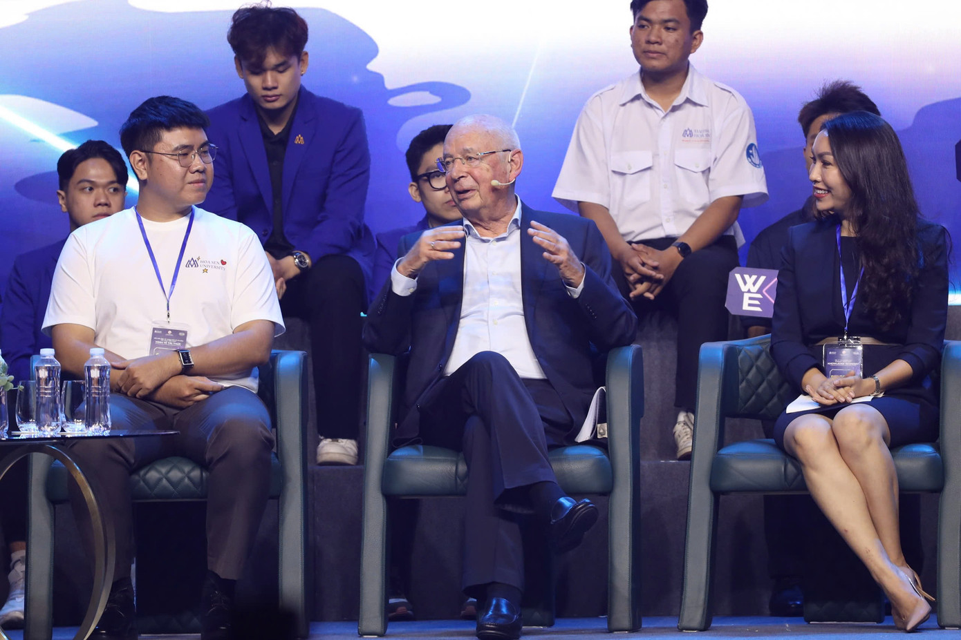 GS Klaus Schwab đã có nhiều chia sẻ thú vị tại diễn đàn. (Ảnh: WEF) GS Klaus Schwab đã có nhiều chia sẻ thú vị tại diễn đàn. (Ảnh: WEF)