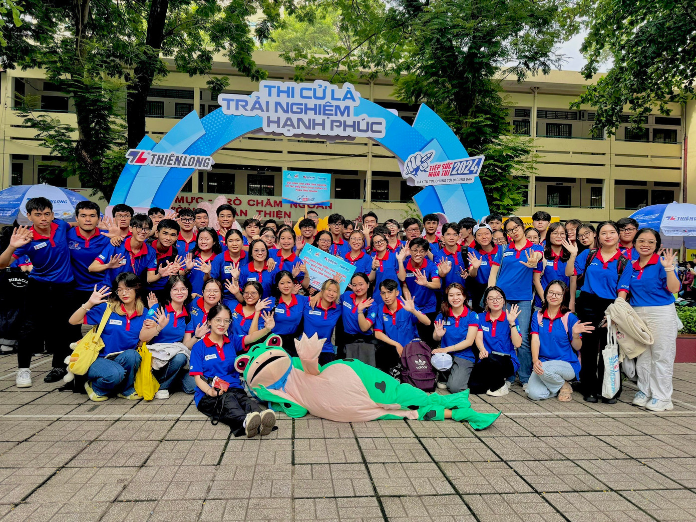 Hoạt động tình nguyện nhận được sự tham gia, cổ vũ từ rất nhiều sinh viên trên địa bàn thành phố.