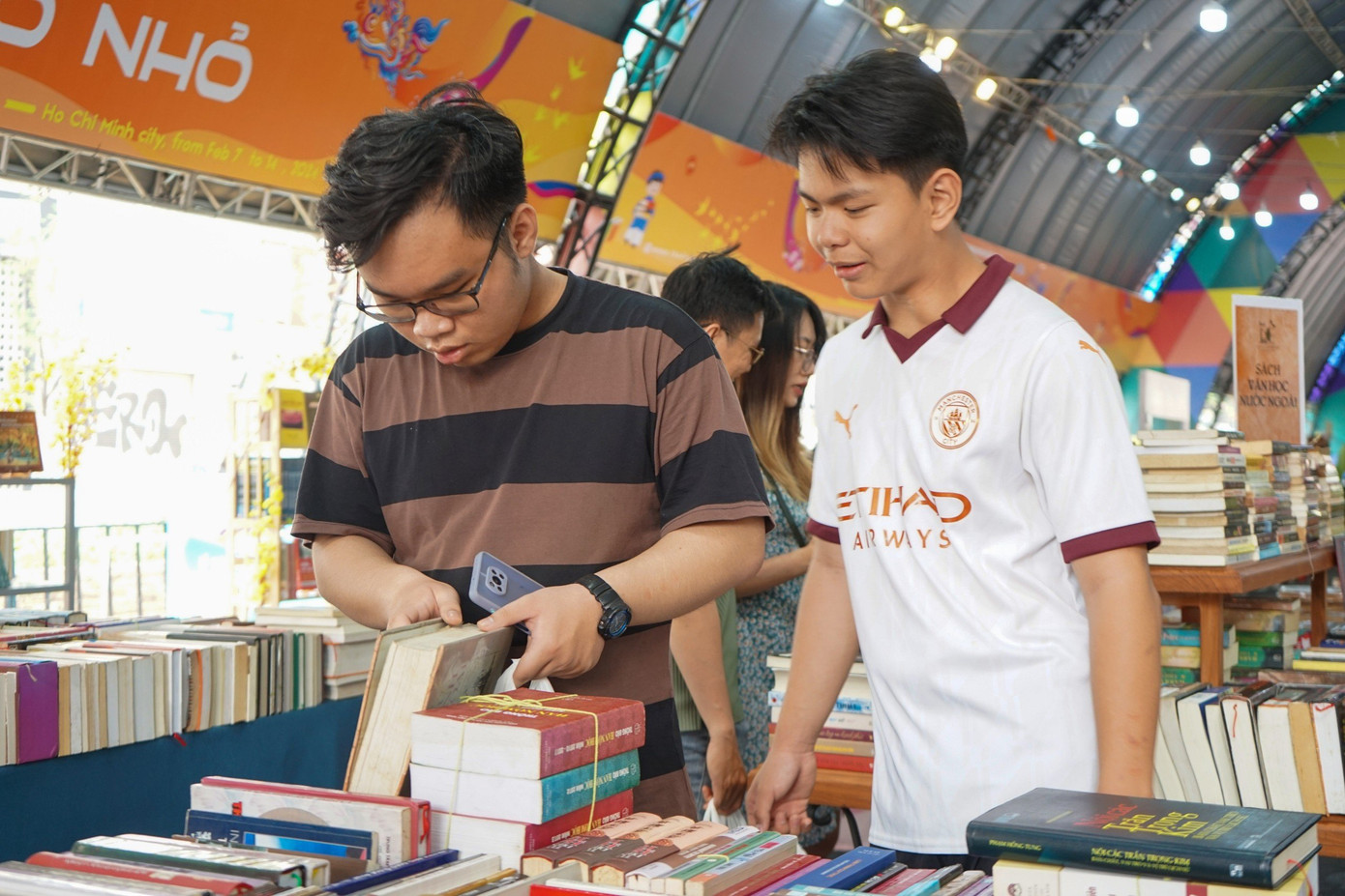 Lễ hội Đường sách là hoạt động thường niên của TP. HCM nhằm tạo không gian văn hóa, giải trí cho người dân thành phố đến du Xuân, thưởng lãm trong dịp Tết cổ truyền của dân tộc.