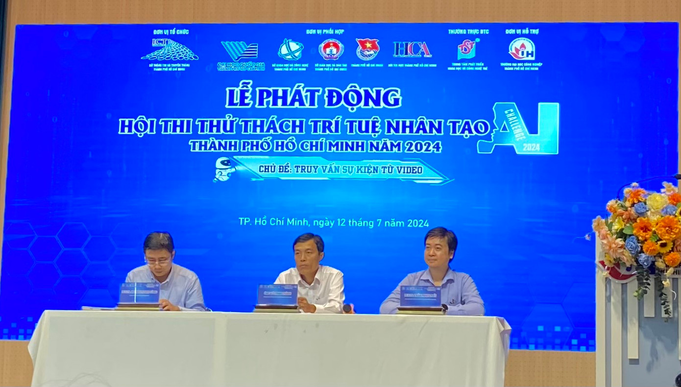 Ban Tổ chức công bố thể lệ cuộc thi. Ban Tổ chức công bố thể lệ cuộc thi.