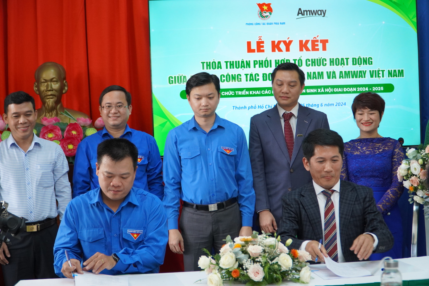 Nghi thức ký kết giữa Phòng công tác Đoàn phía Nam và Công ty TNHH Amway Việt Nam giai đoạn 2024 – 2025 với sự chứng kiến của Lãnh đạo T.Ư Đoàn.
