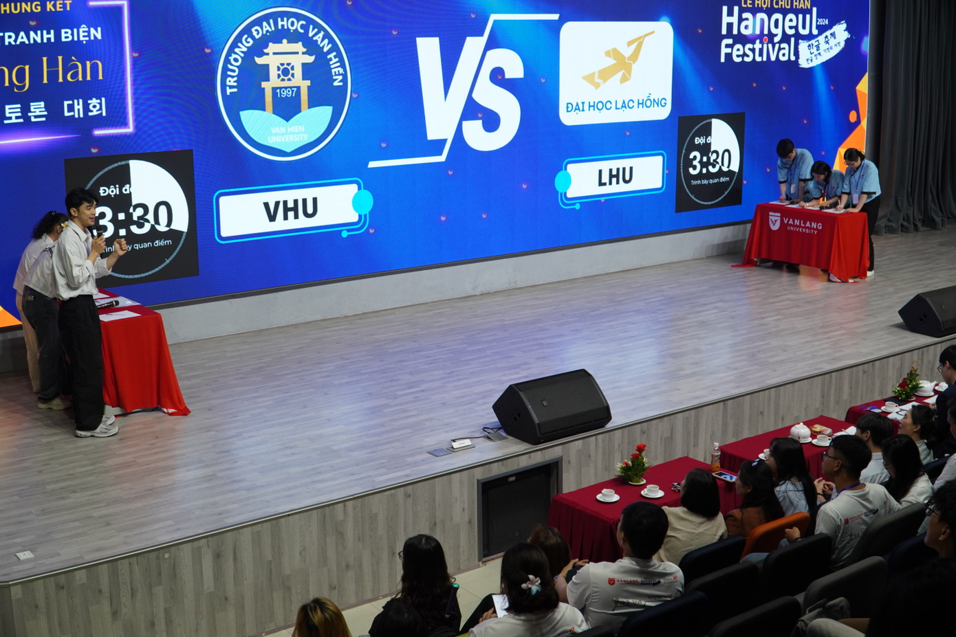 15 đội thi đến từ nhiều trường đại học khu vực phía Nam tranh tài tại Ngày hội.