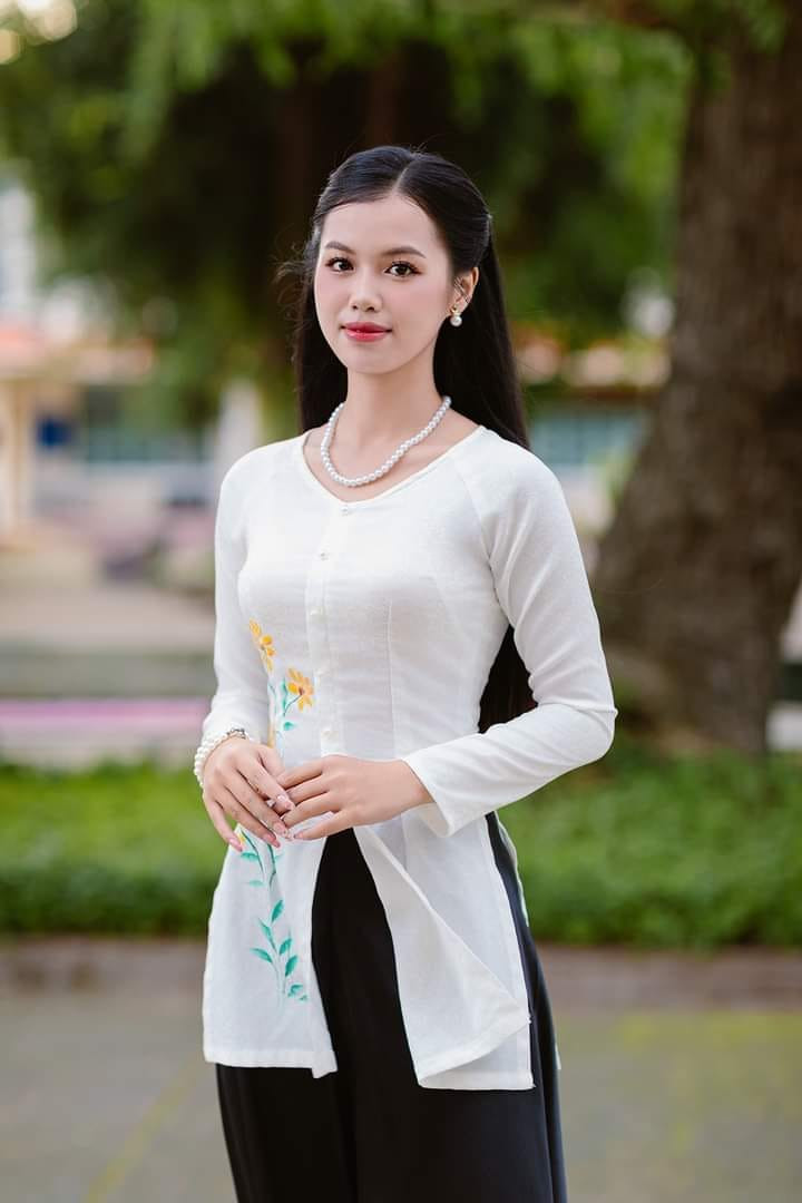 Lê Thị Kiều An vừa đăng quang Á khôi 'Duyên dáng nữ sinh trường CĐ Bến Tre 2024'. (Ảnh: NVCC)