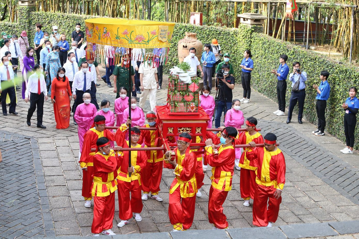 Kiệu rước Lễ vật dâng lên Quốc tổ Hùng Vương trong dịp Lễ hội. (Ảnh: Ngô Tùng) Kiệu rước Lễ vật dâng lên Quốc tổ Hùng Vương trong dịp Lễ hội. (Ảnh: Ngô Tùng)