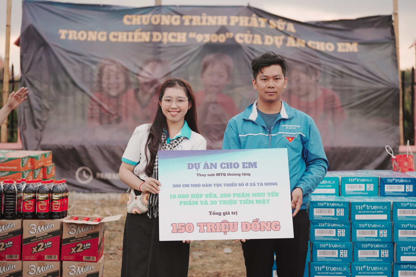 Những phần quà được dự án gửi tặng tới các em nhỏ xã Tà Nung, TP. Đà Lạt, tỉnh Lâm Đồng.