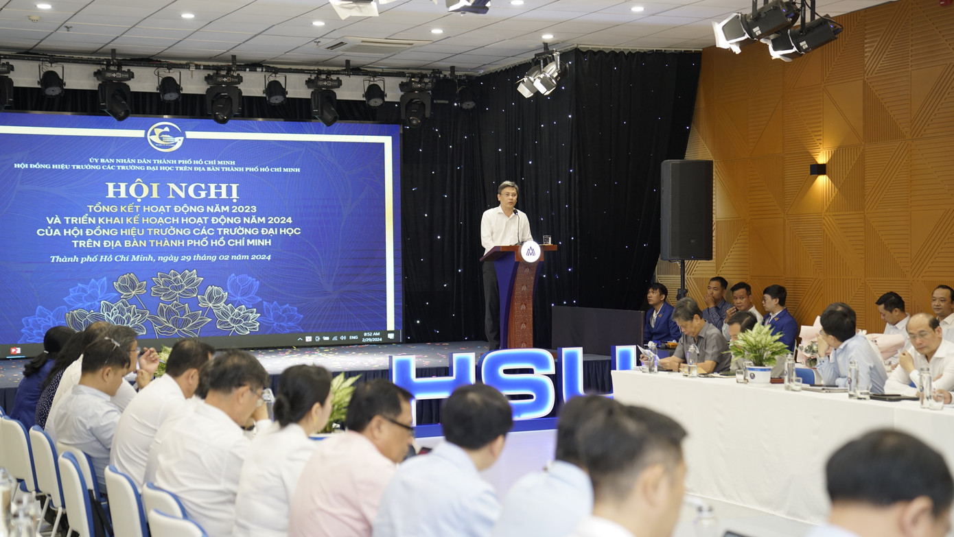 Nhiều tham luận được trình bày trong hội nghị. Nhiều tham luận được trình bày trong hội nghị.