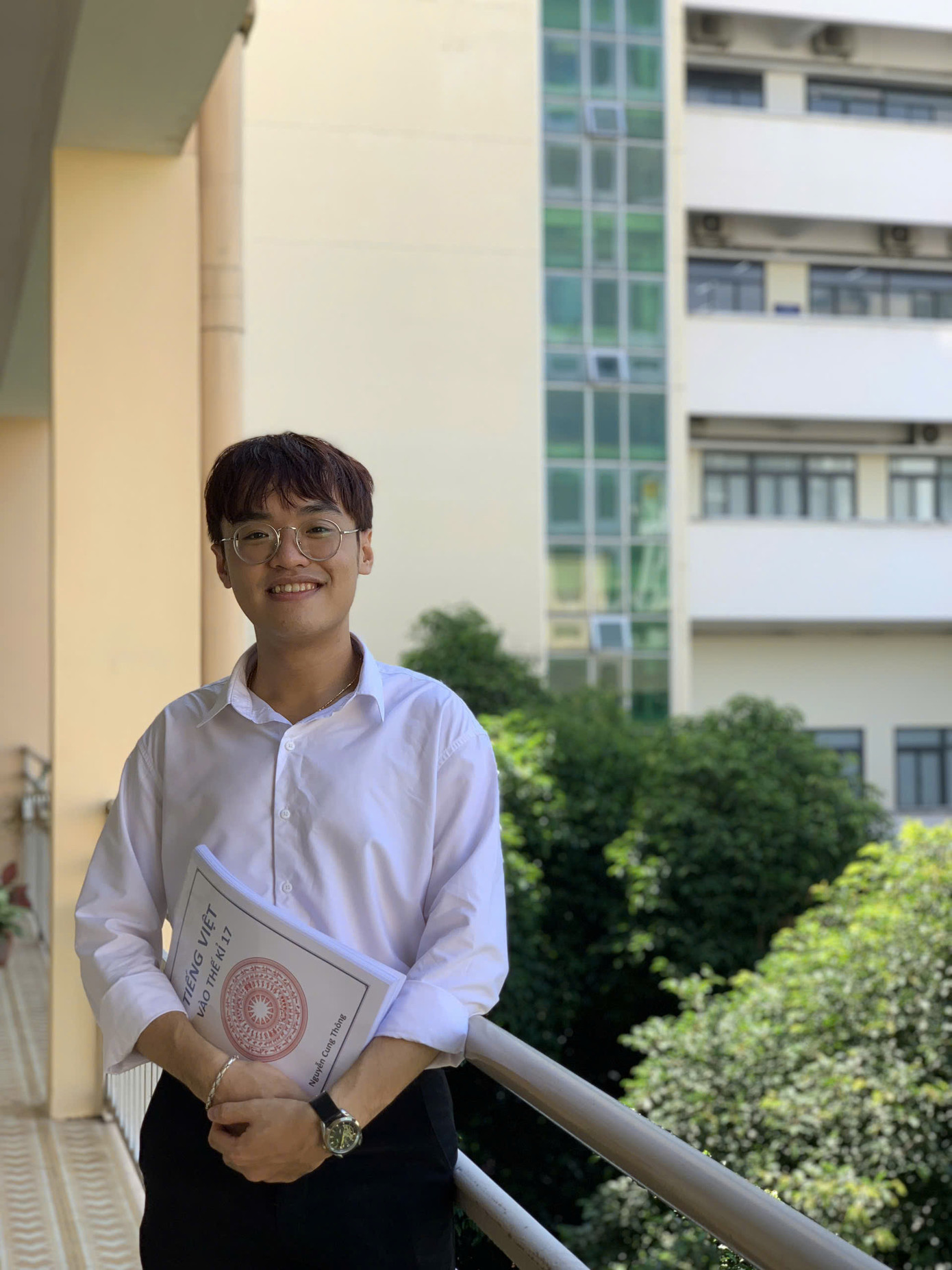 Chân dung thủ khoa &apos;kép&apos; Nguyễn Hữu Hưng.