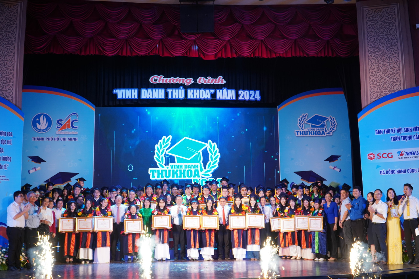 Hữu Hưng là một trong những thủ khoa được Hội Sinh viên TP. HCM vinh danh tại chương trình “Vinh danh thủ khoa năm 2024”.