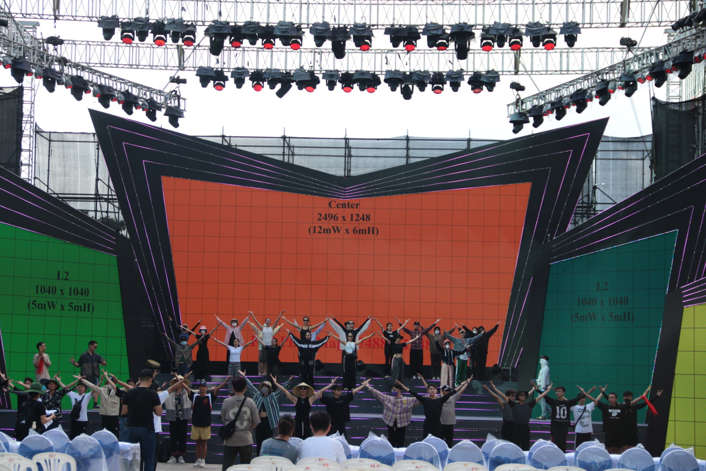 Buổi tổng duyệt chương trình tại Phố đi bộ Nguyễn Huệ vào 2/9. Buổi tổng duyệt chương trình tại Phố đi bộ Nguyễn Huệ vào 2/9.