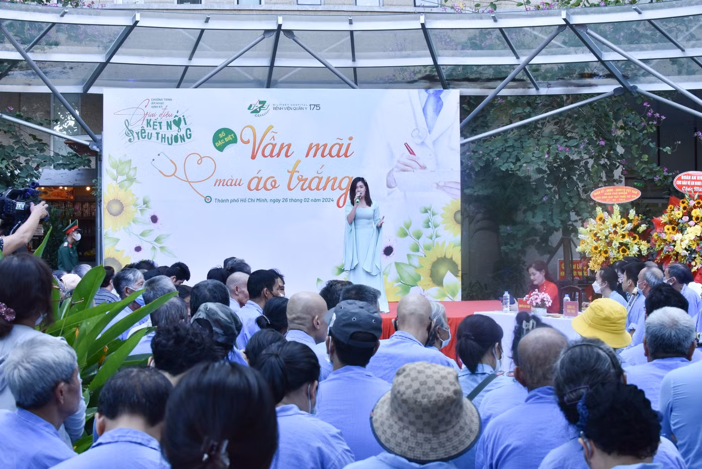 Chương trình thu hút nhiều bệnh nhân đang điều trị tại Bệnh viện Quân Y 175 tham dự.