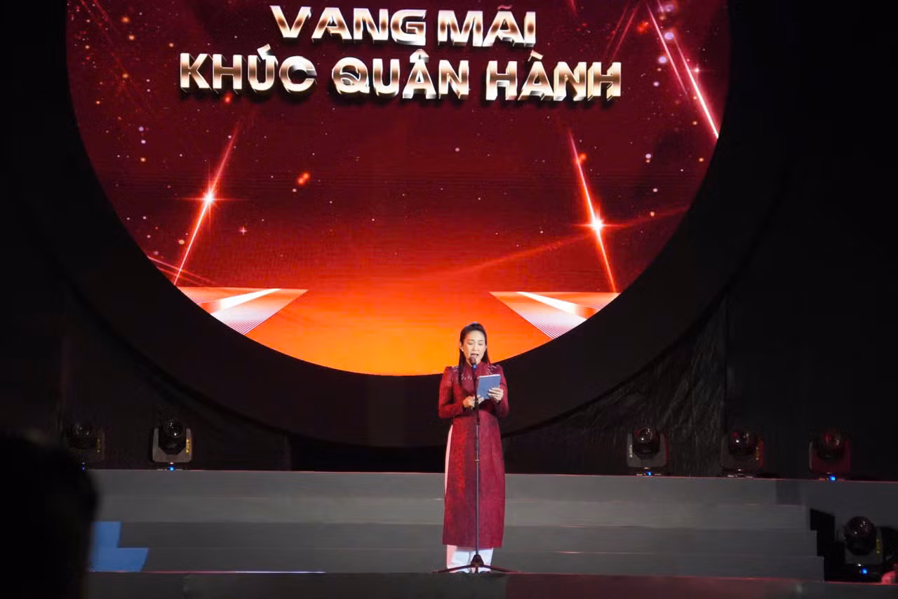 Bà Nguyễn Thị Thanh Thúy – Phó Giám đốc Sở Văn hóa và Thể thao TP. HCM phát biểu tại chương trình. (Ảnh: Khánh My)