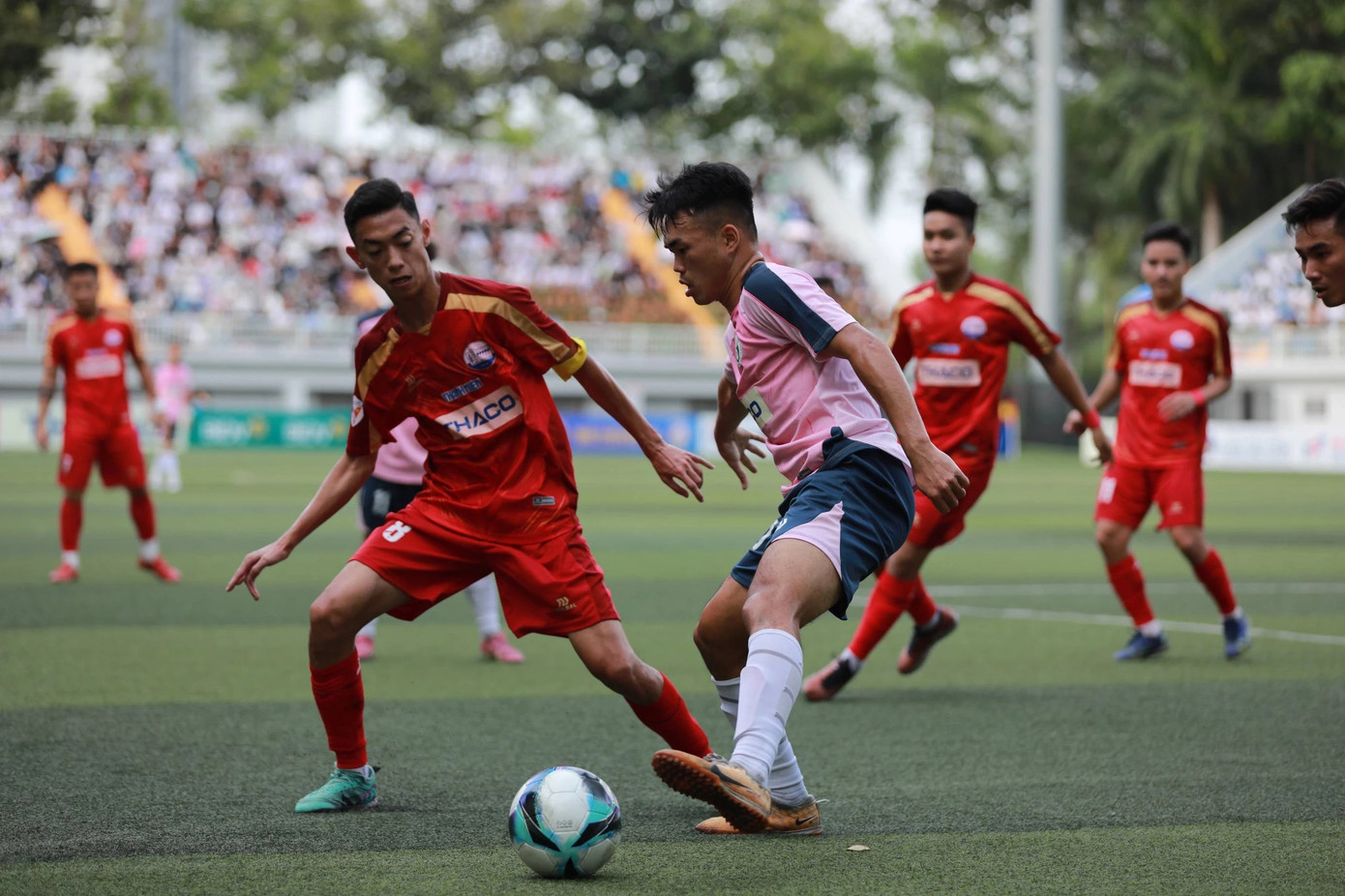 Trận đấu gay cấn giữa Đội trường ĐH Sư phạm Thể dục Thể thao TP. HCM và Đội trường ĐH Thủy lợi. (Ảnh: BTC)