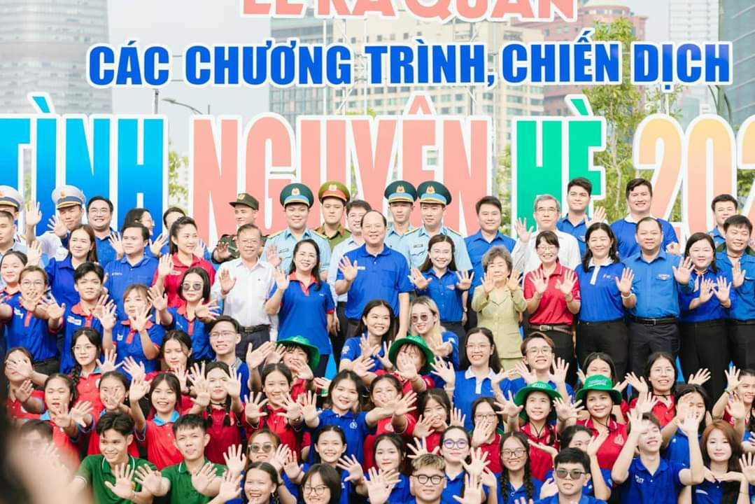 Ngay sau Lễ ra quân ngày 2/6 các tình nguyện viên quốc tế đã bắt tay vào các phần việc dự án tình nguyện tại TP. HCM. (Ảnh: TLTĐ) Ngay sau Lễ ra quân ngày 2/6 các tình nguyện viên quốc tế đã bắt tay vào các phần việc dự án tình nguyện tại TP. HCM. (Ảnh: TLTĐ)