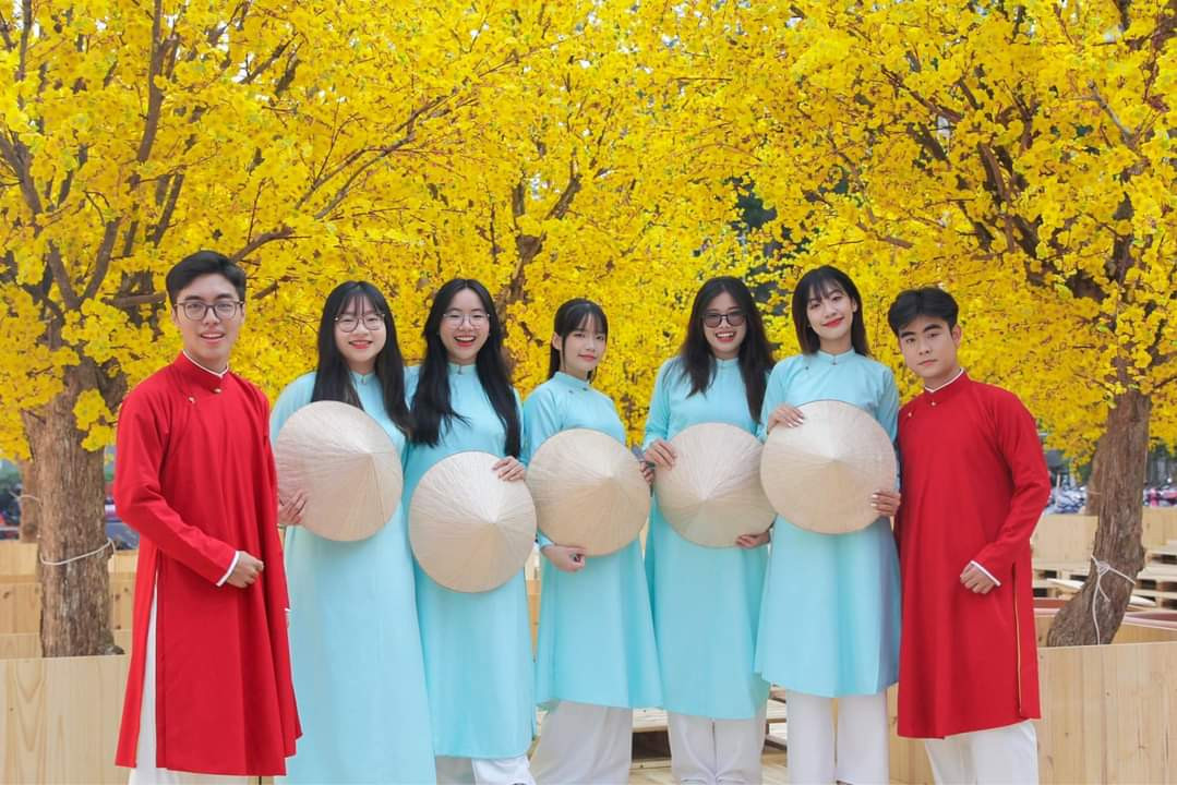 Vườn mai vàng nổi bật tại sân A4 (Nhà Văn hóa Thanh niên TP. HCM). Đây là không gian chính của Lễ hội. (Ảnh: NVH Thanh niên) Vườn mai vàng nổi bật tại sân A4 (Nhà Văn hóa Thanh niên TP. HCM). Đây là không gian chính của Lễ hội. (Ảnh: NVH Thanh niên)