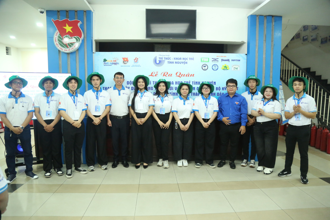 Các đội hình tại Lễ ra quân Đội hình Trí thức khoa học trẻ tình nguyện TP. HCM năm 2024.