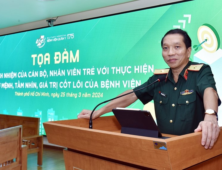 Thiếu tướng, Tiến sĩ Trần Quốc Việt phát biểu tại buổi tọa đàm. (Ảnh: Hùng Khoa) Thiếu tướng, Tiến sĩ Trần Quốc Việt phát biểu tại buổi tọa đàm. (Ảnh: Hùng Khoa)