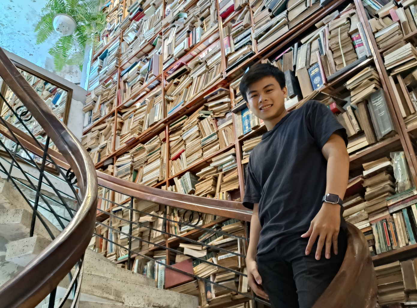 Chân dung chàng trai Gen Z Huỳnh Quang Lộc.