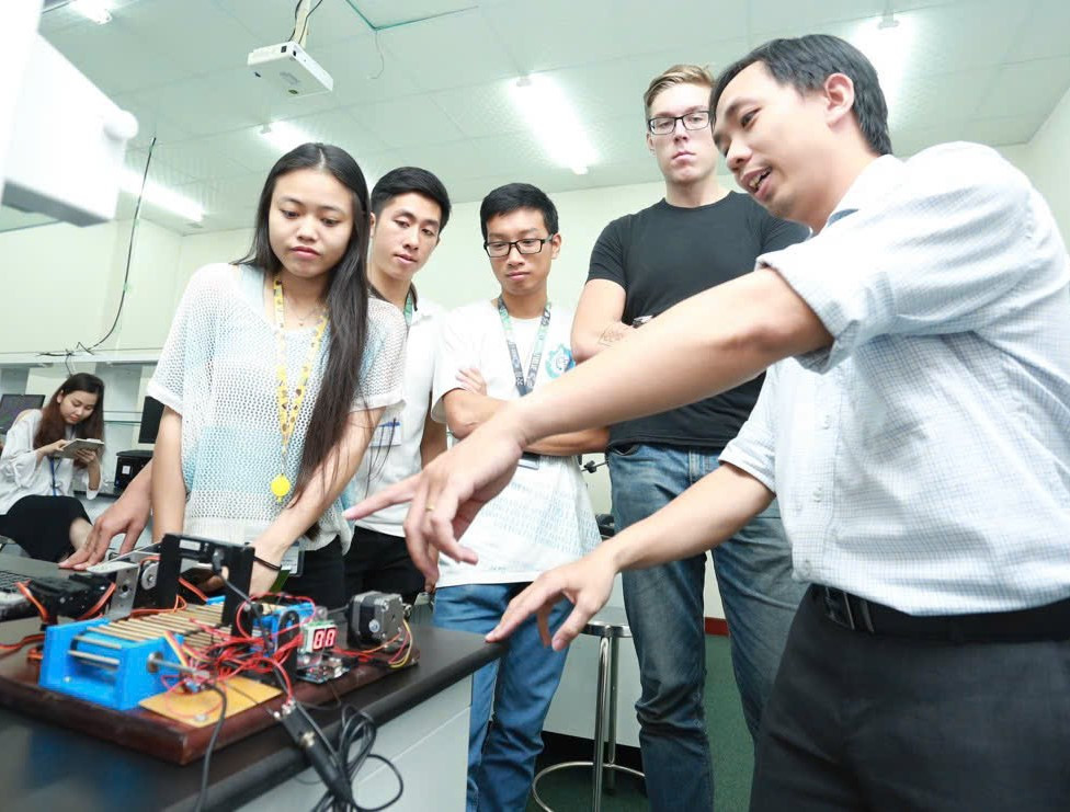 Các trường nghề tại TP. HCM mở thêm ngành mới nhằm thu hút thí sinh. Các trường nghề tại TP. HCM mở thêm ngành mới nhằm thu hút thí sinh.