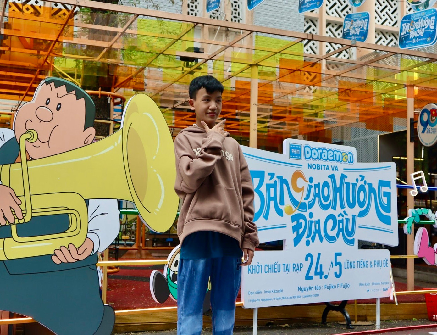 Địa điểm check-in này được nhiều người xếp hàng để check-in.