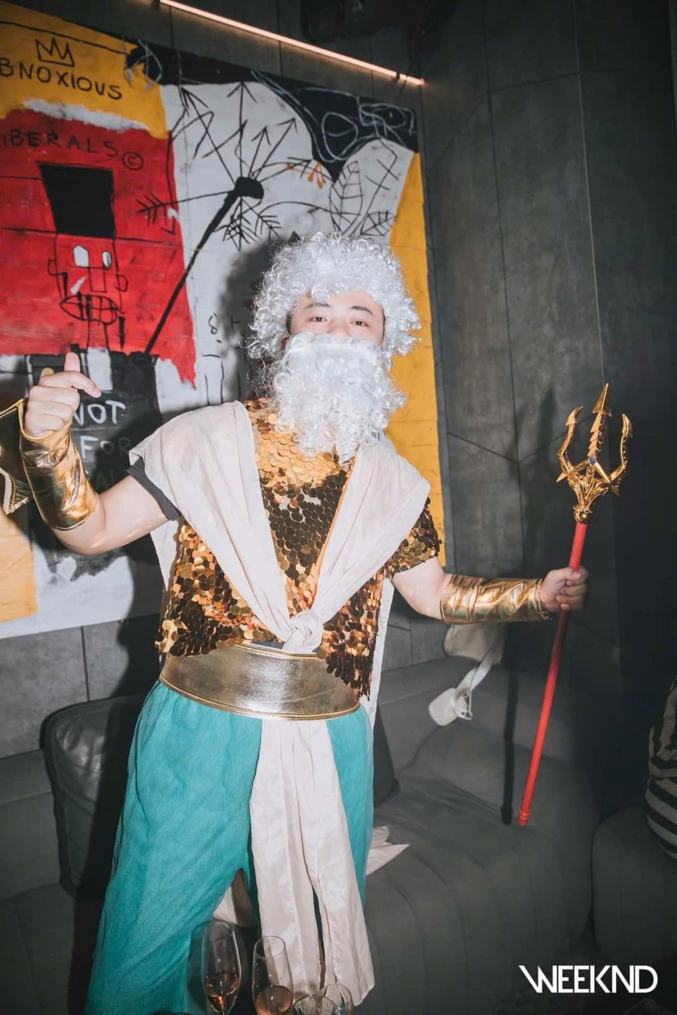 Sự phổ biến của các nền tảng mạng xã hội như TikTok, Instagram đã góp phần đưa những trào lưu hóa trang nhanh chóng lan rộng, một trong số đó là lối trang điểm ma mị.