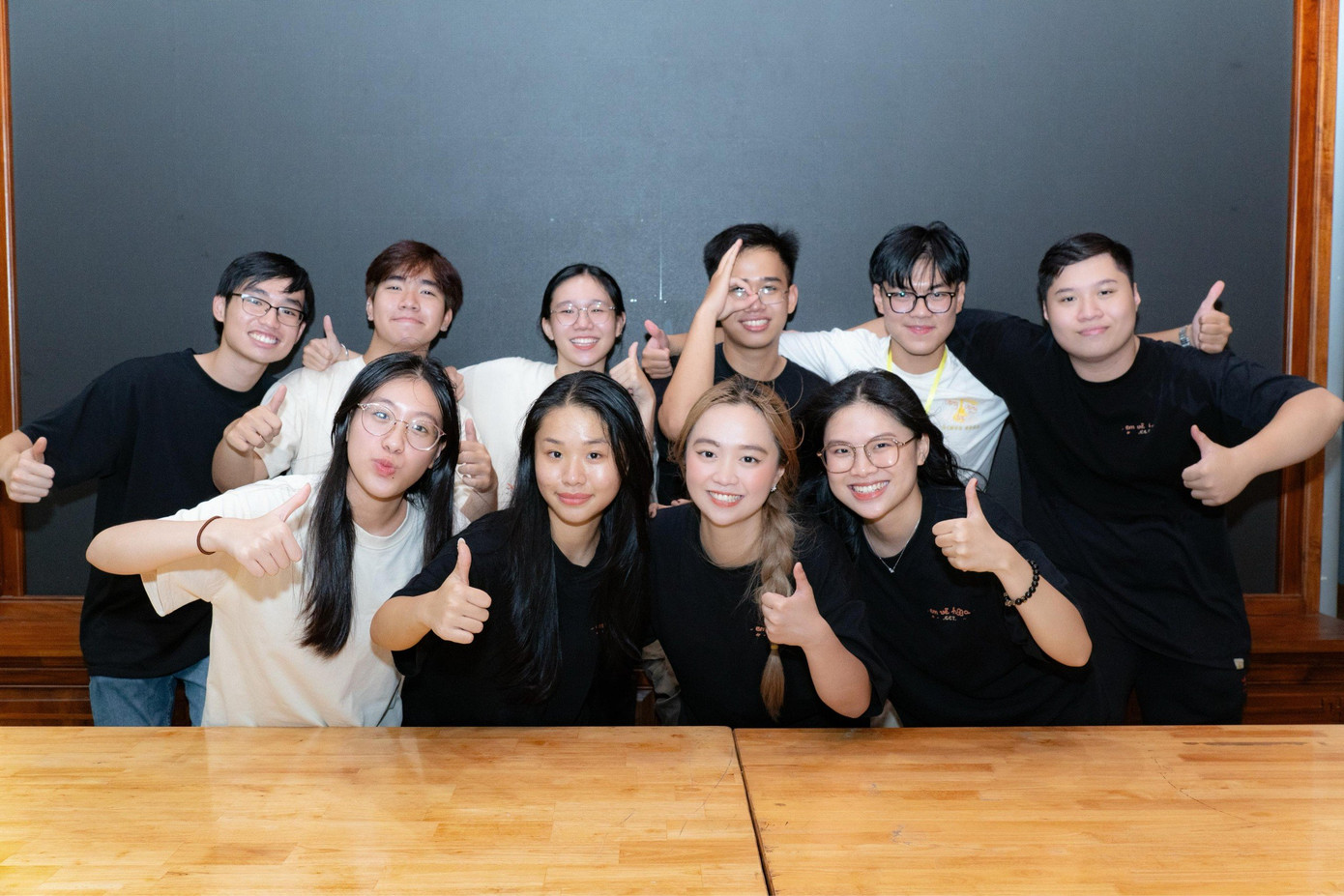 Các thầy cô sinh viên tham gia dự án.