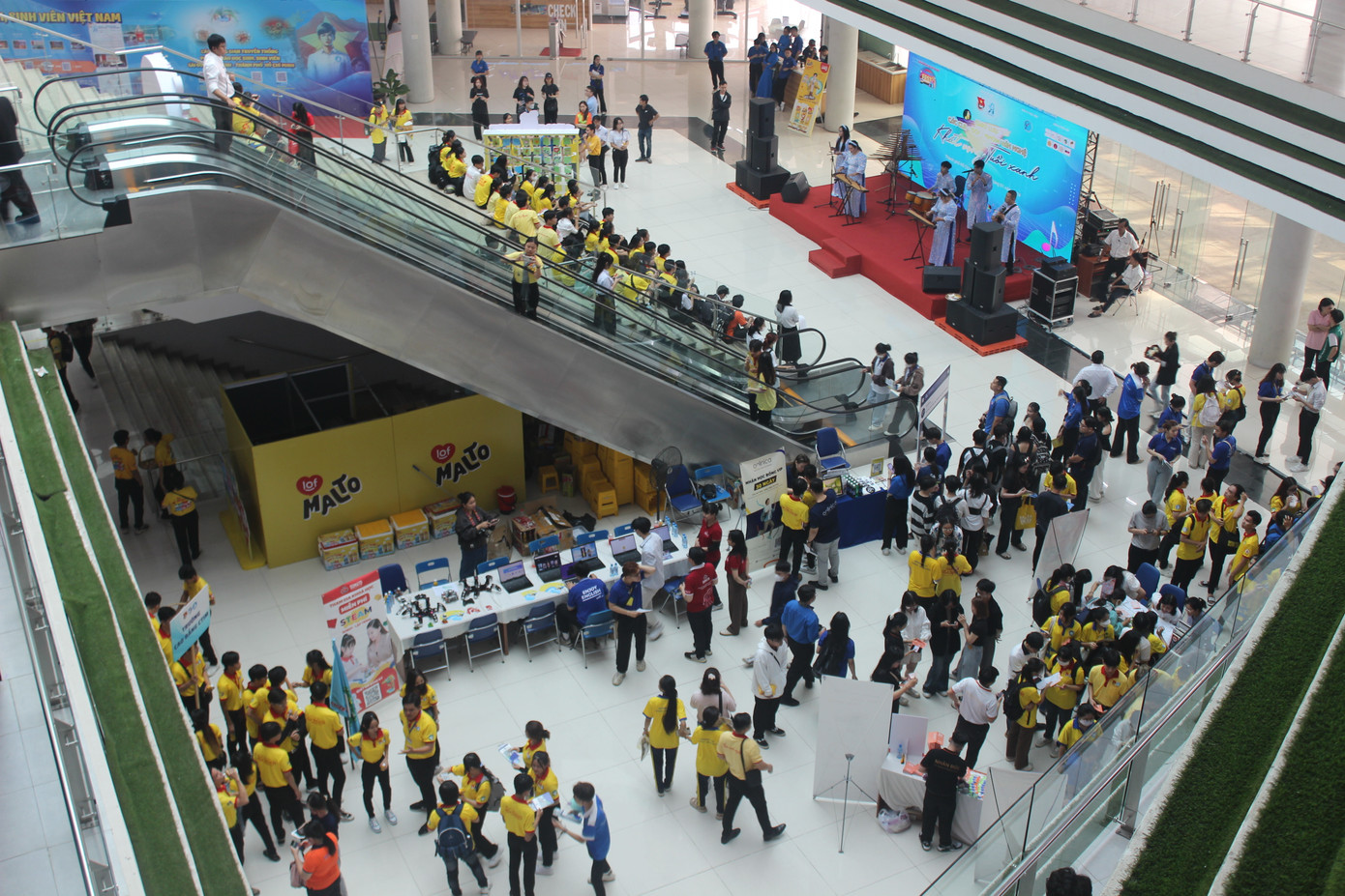 Không gian trải nghiệm "Ngày hội Học sinh, sinh viên toàn quốc - CONNECT FEST 2024" tại Nhà Văn hóa Sinh viên TP. HCM. Không gian trải nghiệm "Ngày hội Học sinh, sinh viên toàn quốc - CONNECT FEST 2024" tại Nhà Văn hóa Sinh viên TP. HCM.