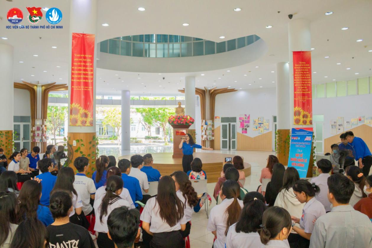 Chương trình tổ chức ngày 3/3/2024, với chủ đề “Hát về người chiến sĩ biên cương”, nhân Kỷ niệm Ngày Truyền thống Bộ đội Biên phòng.