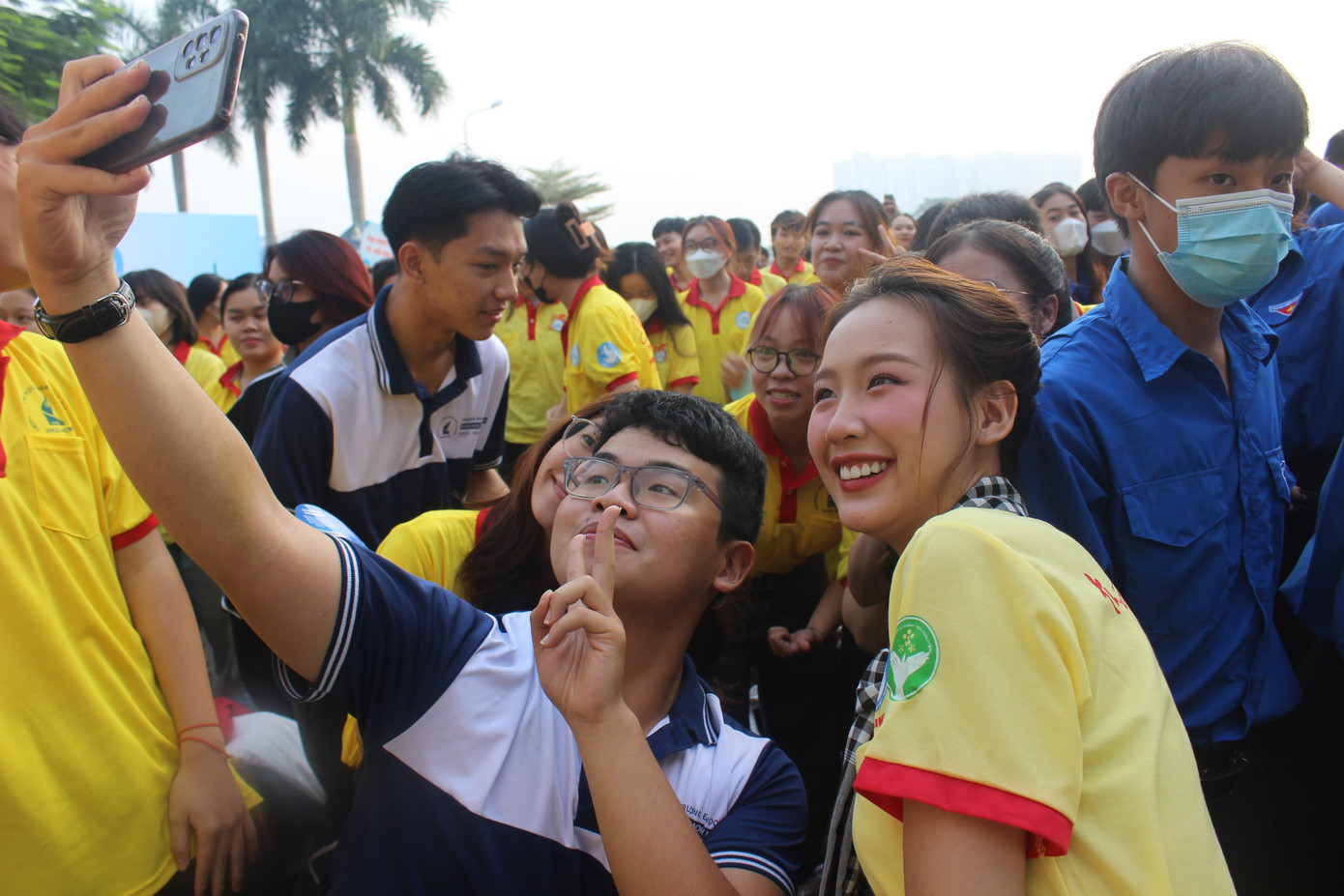 Hoa hậu Lê Nguyễn Bảo Ngọc (sinh viên trường ĐH Quốc tế, ĐHQG) là 1 trong 4 đại sứ của chương trình 'Xuân Tình nguyện' 2024. Hoa hậu Lê Nguyễn Bảo Ngọc (sinh viên trường ĐH Quốc tế, ĐHQG) là 1 trong 4 đại sứ của chương trình 'Xuân Tình nguyện' 2024.