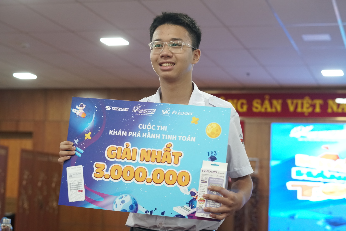 Lê Quang Minh Hoàng - trường THPT Lê Quý Đôn (Q. 3) đoạt Giải Nhất cuộc thi.