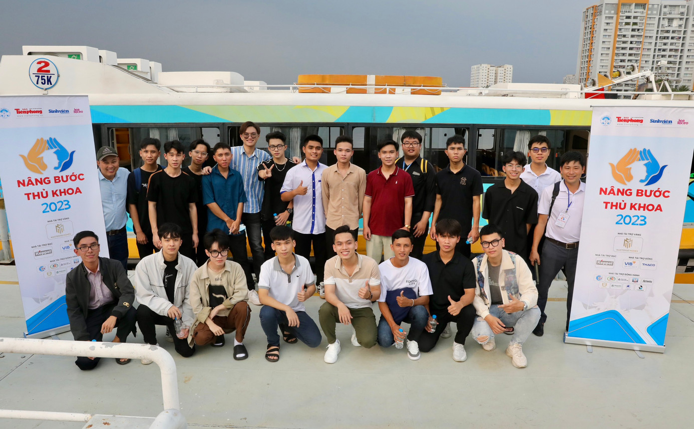 Ban đầu, Ban Tổ chức dự kiến trao 100 suất học bổng nhưng do nhiều sinh viên có kết quả xét tuyển đầu vào đạt thứ hạng cao, có hoàn cảnh đặc biệt khó khăn nên ban tổ chức quyết định trao 120 suất học bổng.