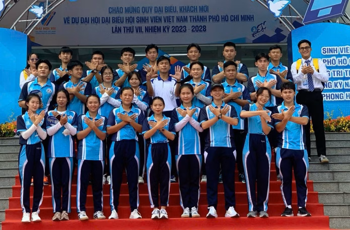 Sinh viên trường ĐH Sư phạm Thể dục Thể thao TP. HCM tiên phong trong việc thực hiện dự án để trở thành những 'Sinh viên khỏe' toàn diện.
