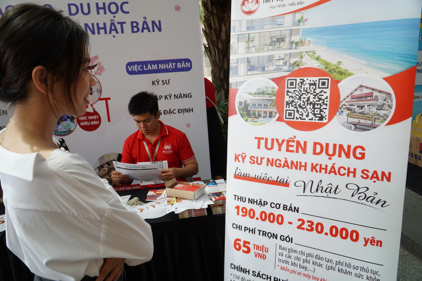 Những đầu việc hấp dẫn tại Ngày hội việc làm &apos;VLU’s Job Fair 2024&quot;l&apos;.