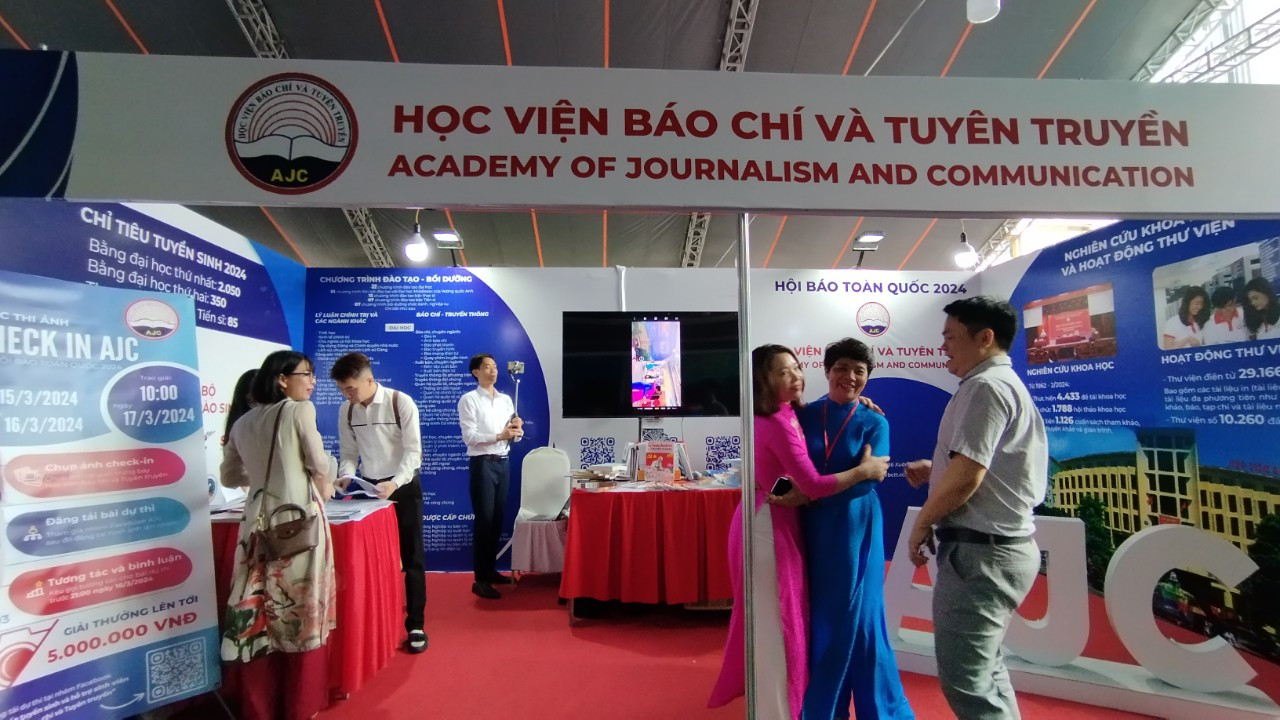 Gian hàng của Học viện Báo chí và Tuyên truyền. Gian hàng của Học viện Báo chí và Tuyên truyền.