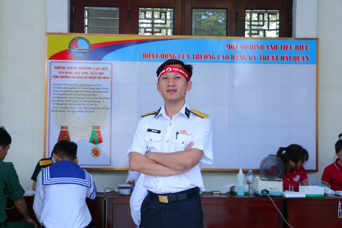 Văn Duy mong muốn sẽ có nhiều bạn trẻ tích cực tham gia các phong trào thiện nguyện. Văn Duy mong muốn sẽ có nhiều bạn trẻ tích cực tham gia các phong trào thiện nguyện.