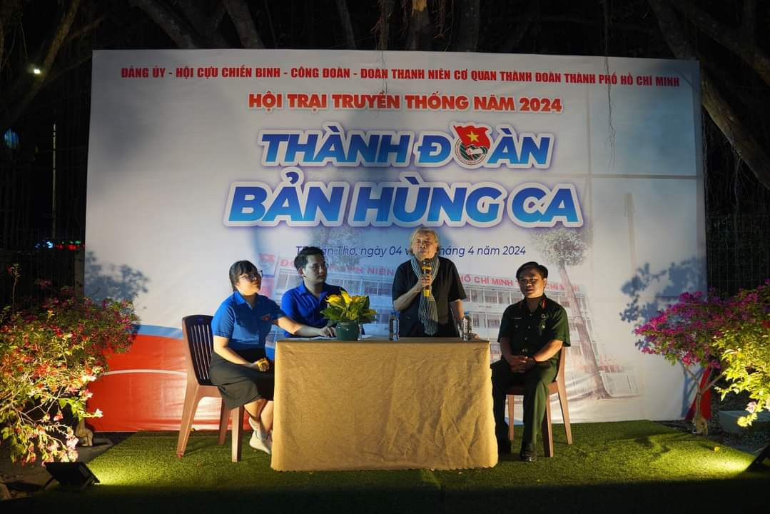 Các trại sinh được giao lưu với cựu cán bộ Thành Đoàn. (Ảnh: TLTĐ) Các trại sinh được giao lưu với cựu cán bộ Thành Đoàn. (Ảnh: TLTĐ)