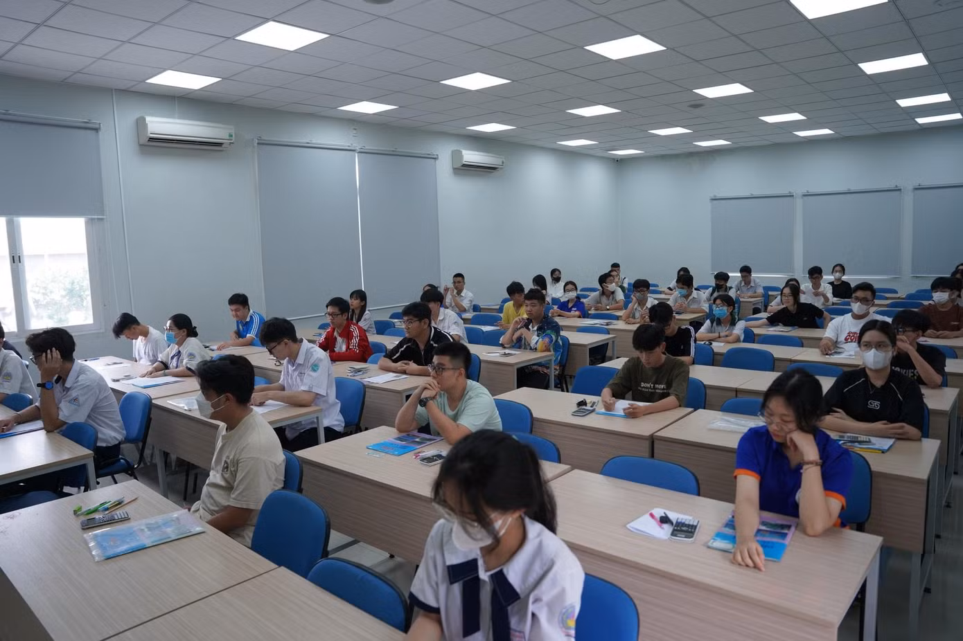 Thí sinh tham gia Kỳ thi Đánh giá năng lực đợt 2 do ĐHQG TP. HCM tổ chức.