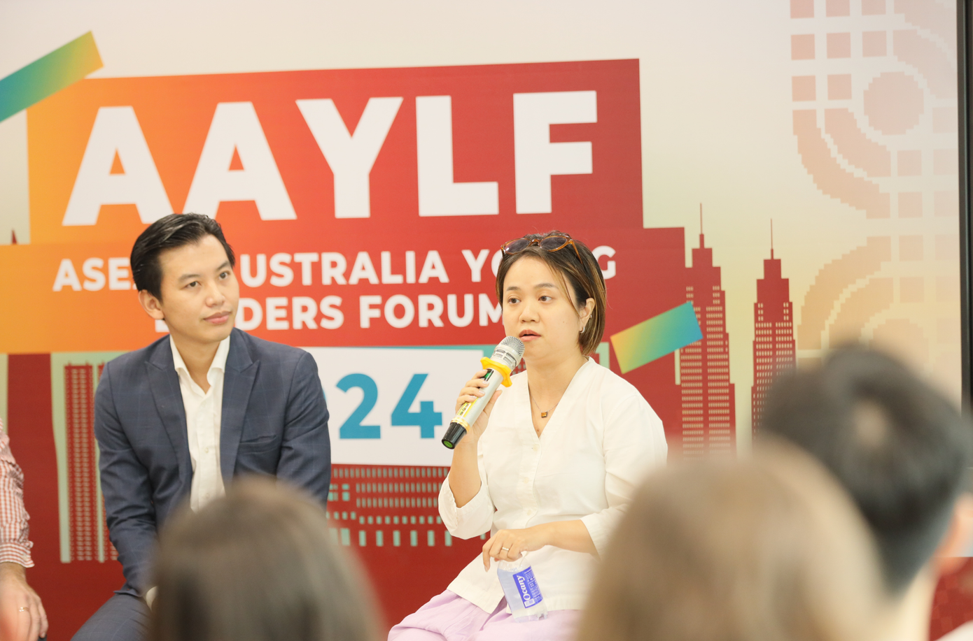 Chị Olivia Nguyen chia sẻ tại buổi toạ đàm. Chị Olivia Nguyen chia sẻ tại buổi toạ đàm.