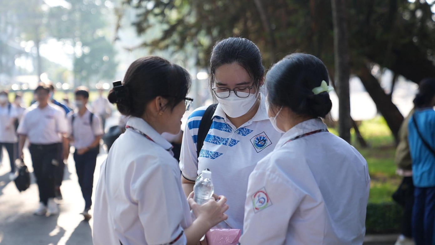 Thí sinh tại điểm thi trường ĐH KHTN (ĐHQG TP. HCM), cơ sở TP. Thủ Đức tham dự kỳ thi. (Ảnh: ĐHQG TP. HCM)