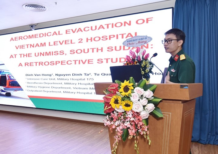 Tại Hội thảo, các báo cáo viên trình bày tham luận hoàn toàn bằng tiếng Anh. Tại Hội thảo, các báo cáo viên trình bày tham luận hoàn toàn bằng tiếng Anh.