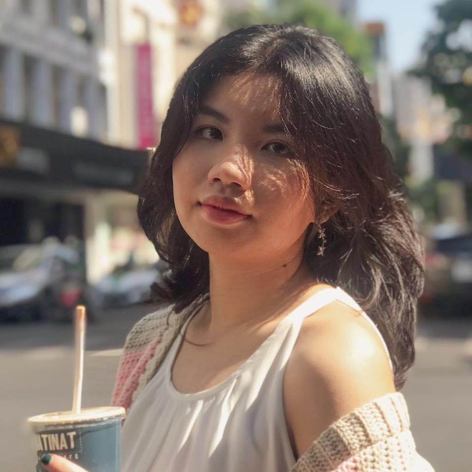 Chân dung Bùi Thị Như Nguyệt (sinh viên trường ĐH Văn Lang). Chân dung Bùi Thị Như Nguyệt (sinh viên trường ĐH Văn Lang).