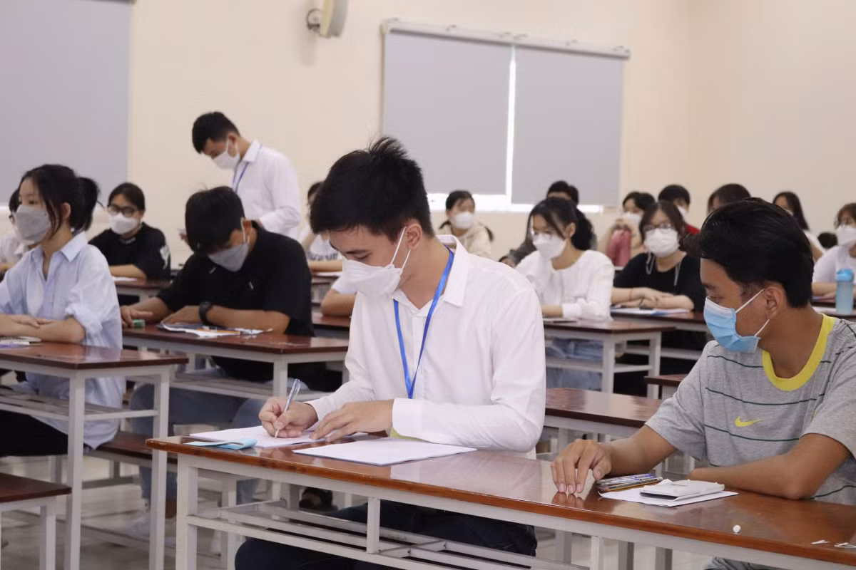 Thí sinh dự thi kỳ thi Đánh giá năng lực năm 2023 do ĐHQG TP. HCM tổ chức. (Ảnh: ĐHQG TP. HCM)