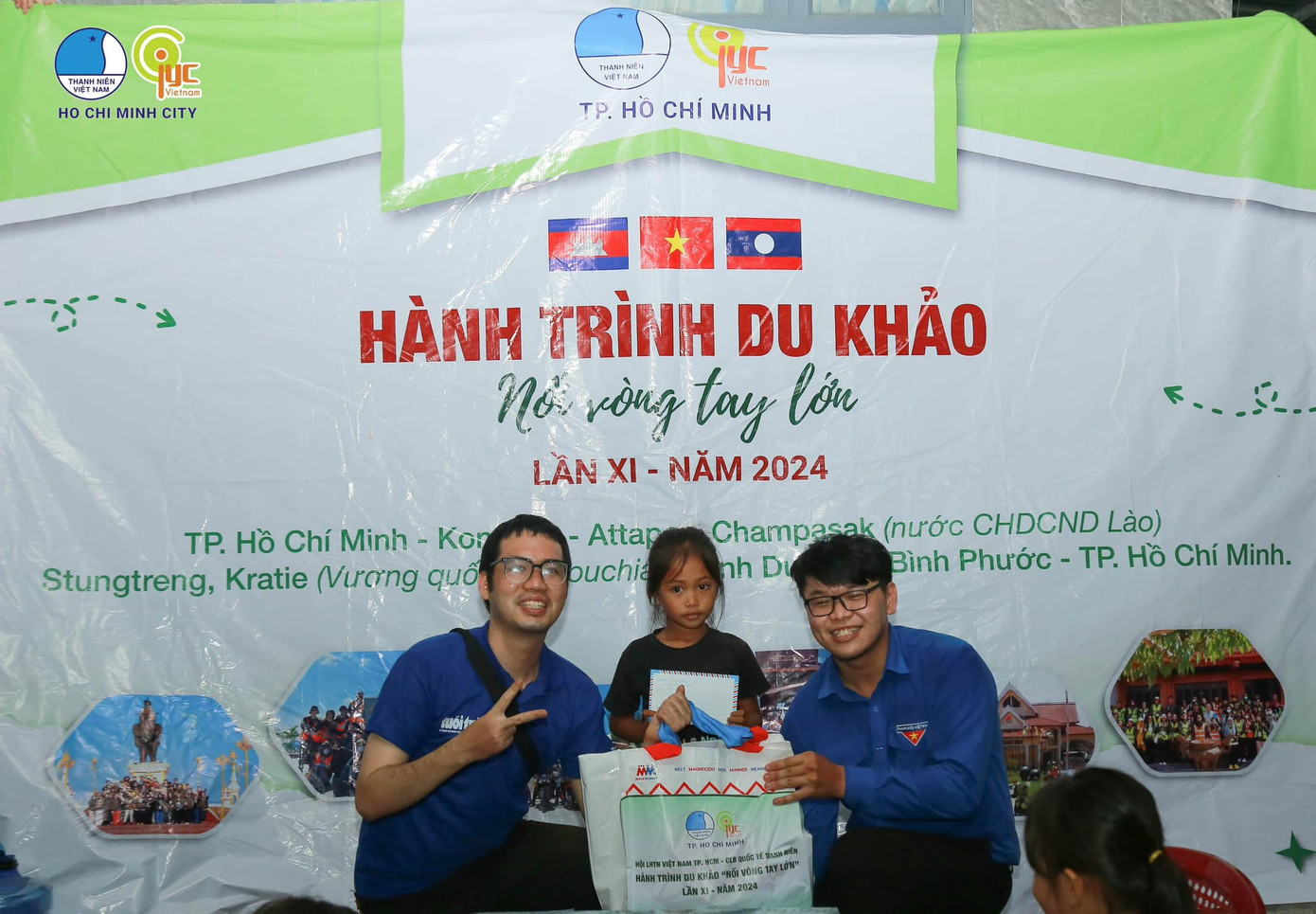 Đoàn đã tổ chức nhiều hoạt động an sinh xã hội trong hành trình. (Ảnh: IYC Vietnam)