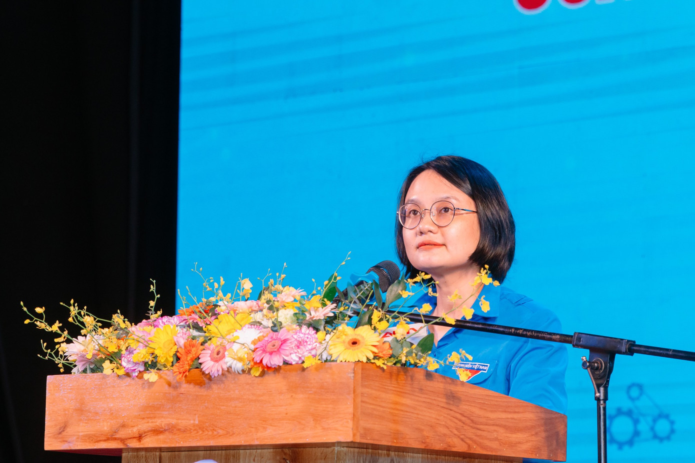 Chị Trần Thu Hà phát biểu tại chương trình. (Ảnh: TLTĐ)