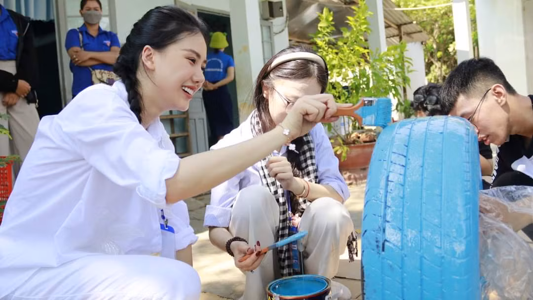 Hoạt động tổ chức sân chơi cho các em thiếu nhi tại địa phương. (Ảnh: TLTĐ) Hoạt động tổ chức sân chơi cho các em thiếu nhi tại địa phương. (Ảnh: TLTĐ)
