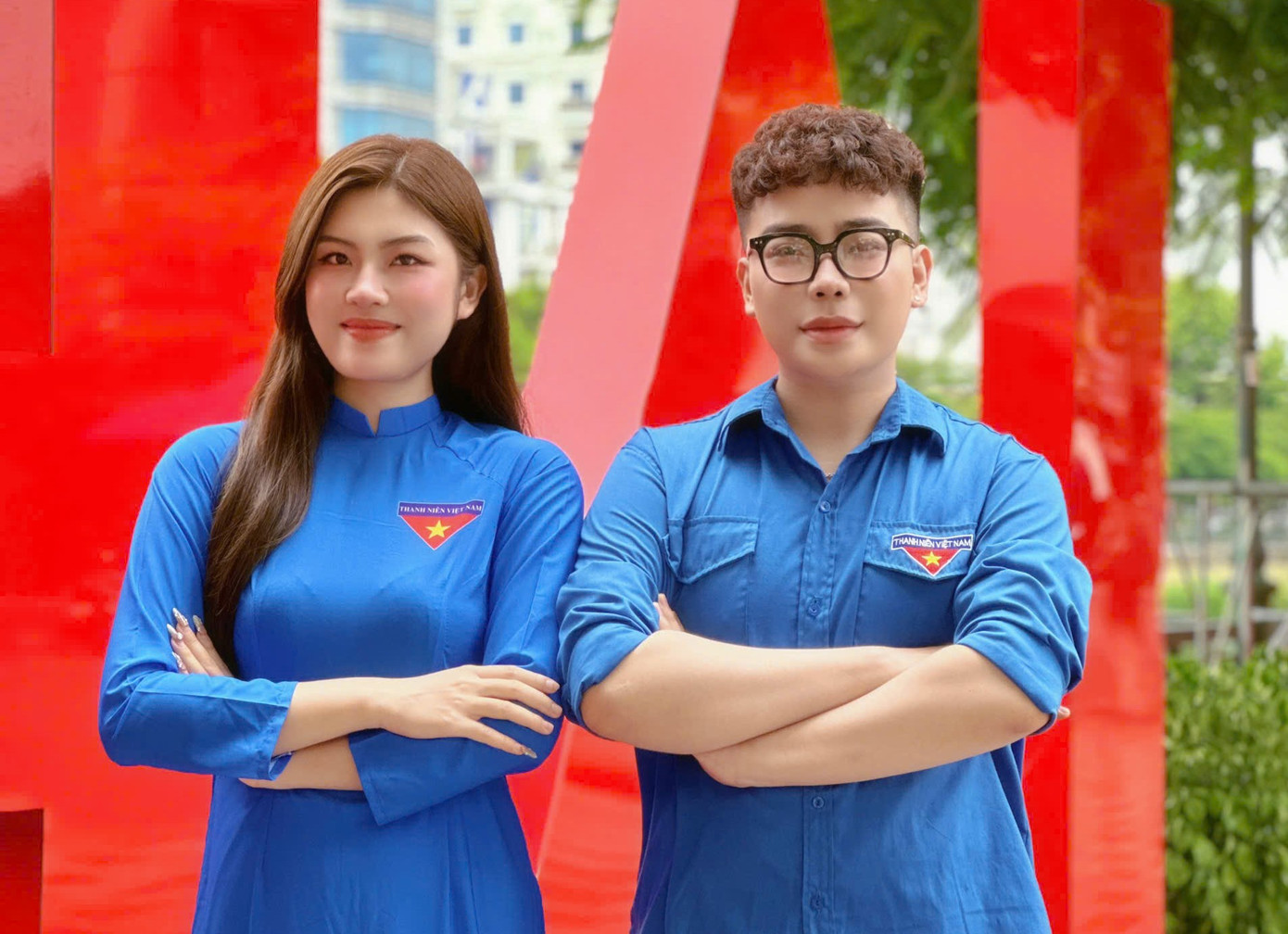 Không chỉ đam mê ca hát mà Đạt còn năng nổ trong học tập và công tác Đoàn - Hội tại trường. (Ảnh: NVCC)