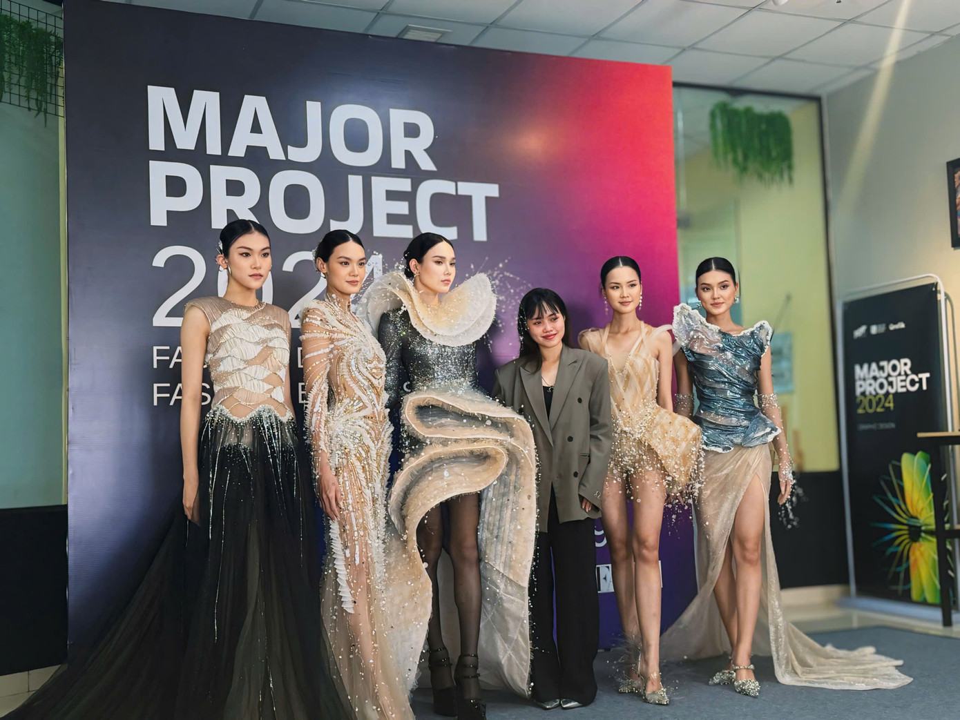 Những trang phục trong đồ án của Khánh Duyên. Những trang phục trong đồ án của Khánh Duyên.